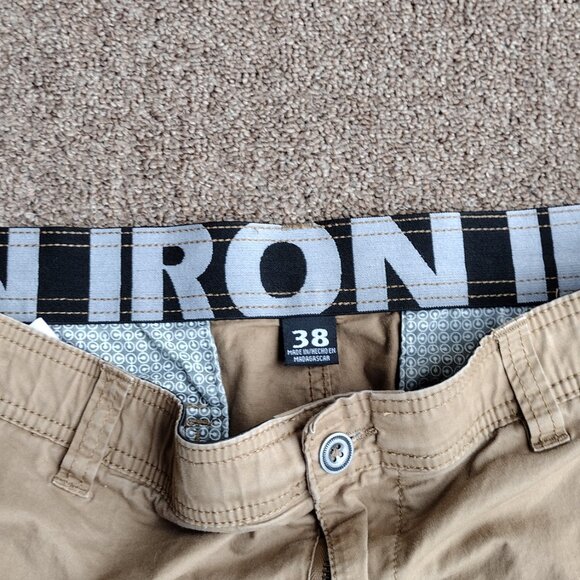 Iron Co. Cargo Shorts Size 38 Flex Waistband Stretch  Pockets Beige khaki - Picture 2 of 6